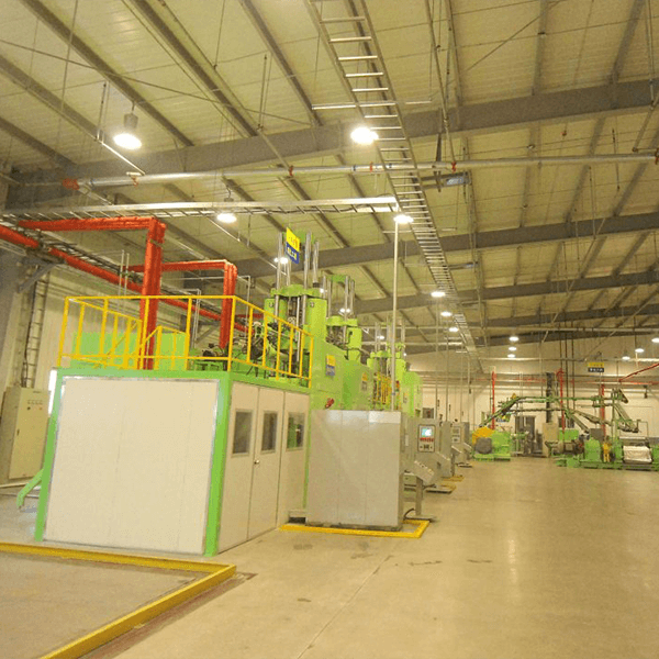 Plan de solución profesional PEB Taller estructural de acero prefabricado