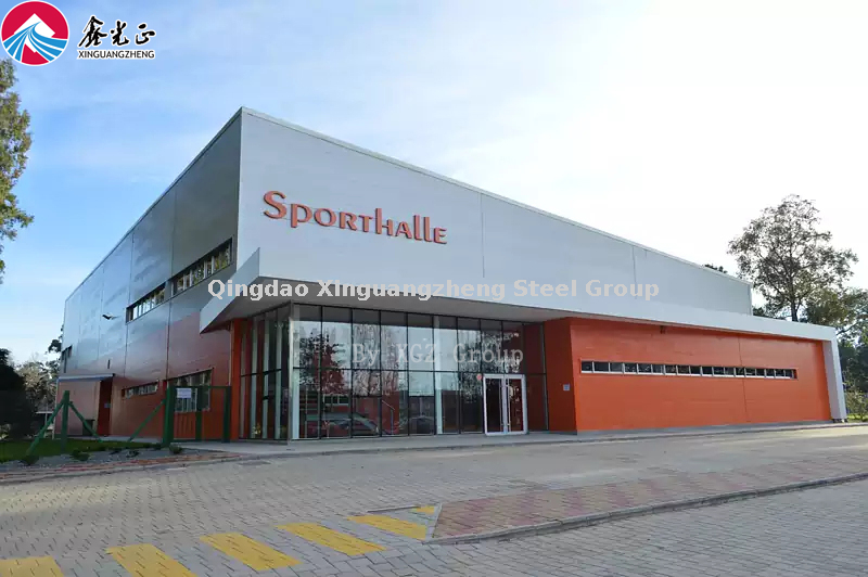 Cancha de baloncesto de acero