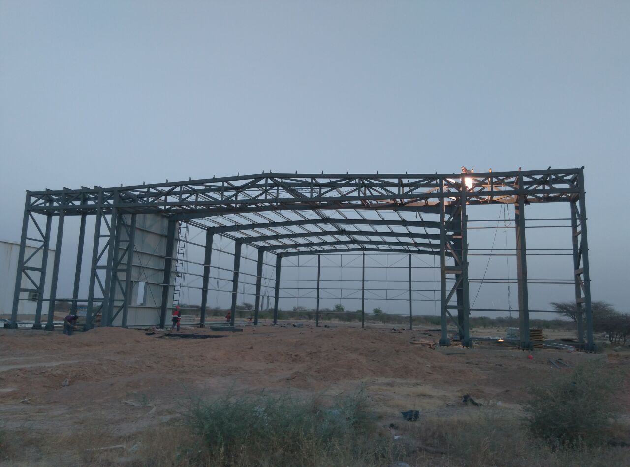 Hangar de fabricación de acero estructural de marco de acero pregustente